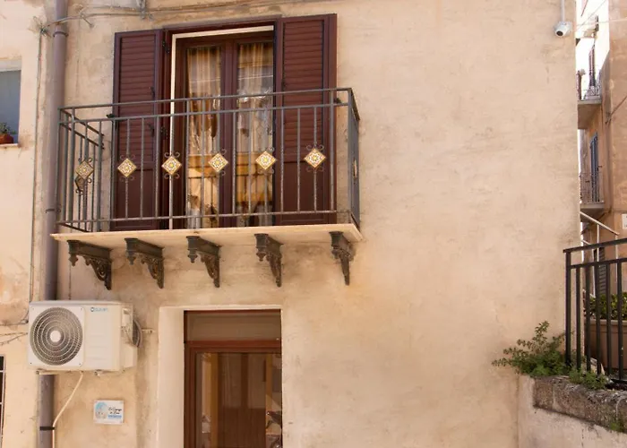 La Casuzza Del Centro Hébergement de vacances *